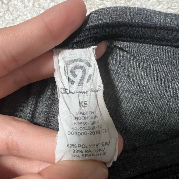 Champion Women’s Muscle Tee XS - Picture 3 of 5